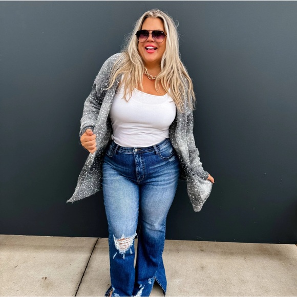 NEW! Make a statement with this STARSTRUCK OMBRÉ CARDIGAN - BLACK - Picture 5 of 5